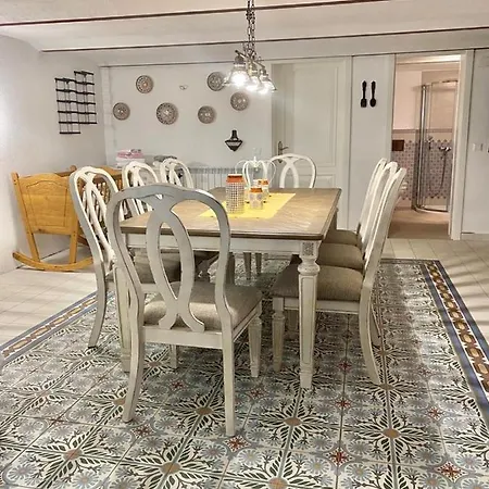 Rozalia Garden Gate Couette-café